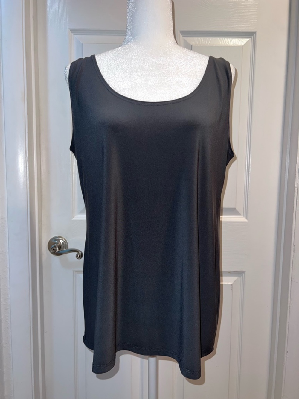 CLARA SUNWOO Dark Grey Scoop Neck Sleeveless Tank size Large